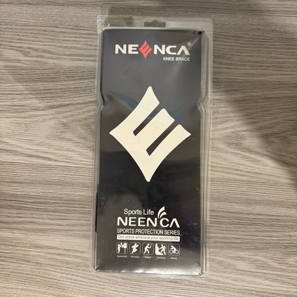 Unisex NEENCA Knee Brace One Size Black White